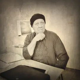 Sepia-toned fine art portrait of photographer Silvain Geselle, capturing an artistic and timeless aesthetic.